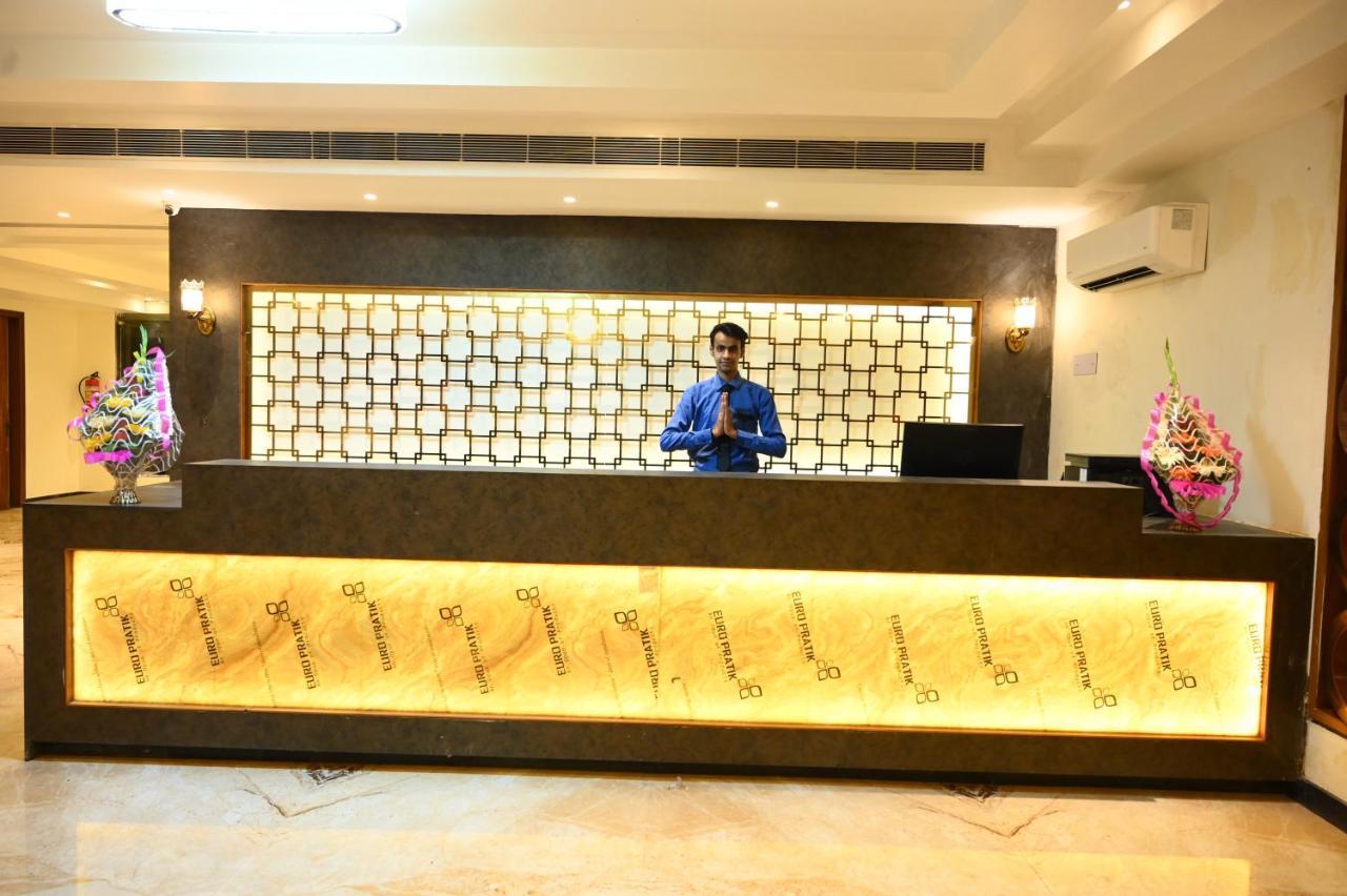 Neel Clarks Inn Express Agra  Exteriér fotografie